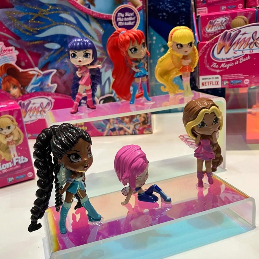Winx Club Fashion Fit blind box figures