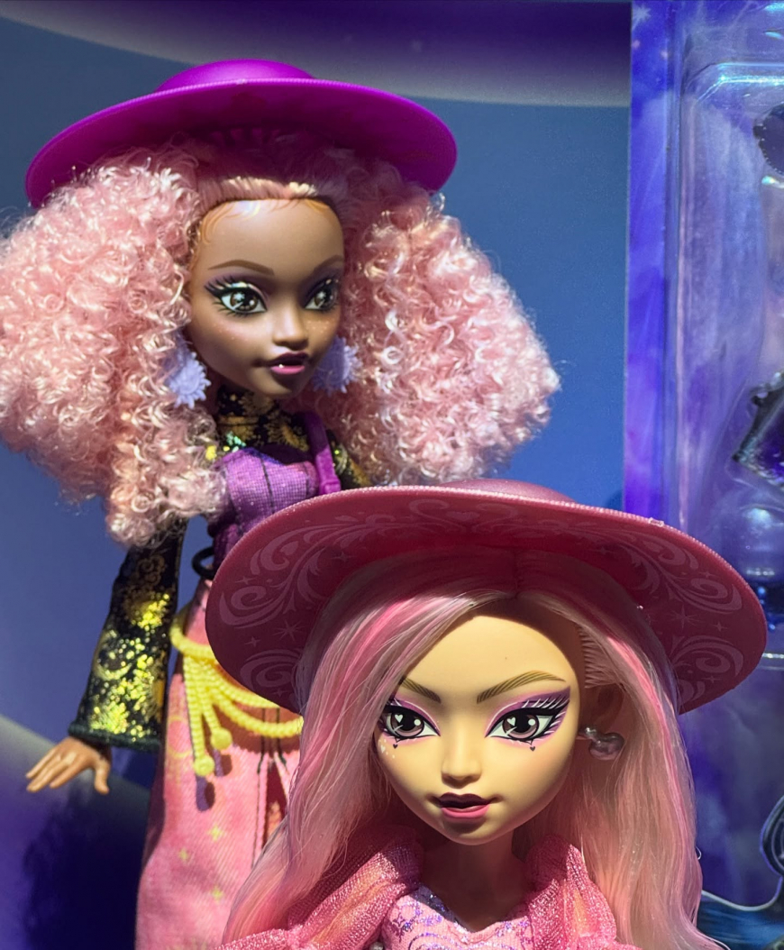 Moonspell Magic by Monster High dolls in real life photos