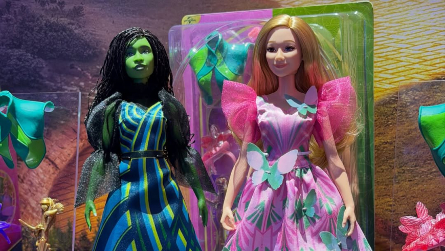 Wicked Get Ready with Glinda and Elphaba Dolls Sets from Mattel photos