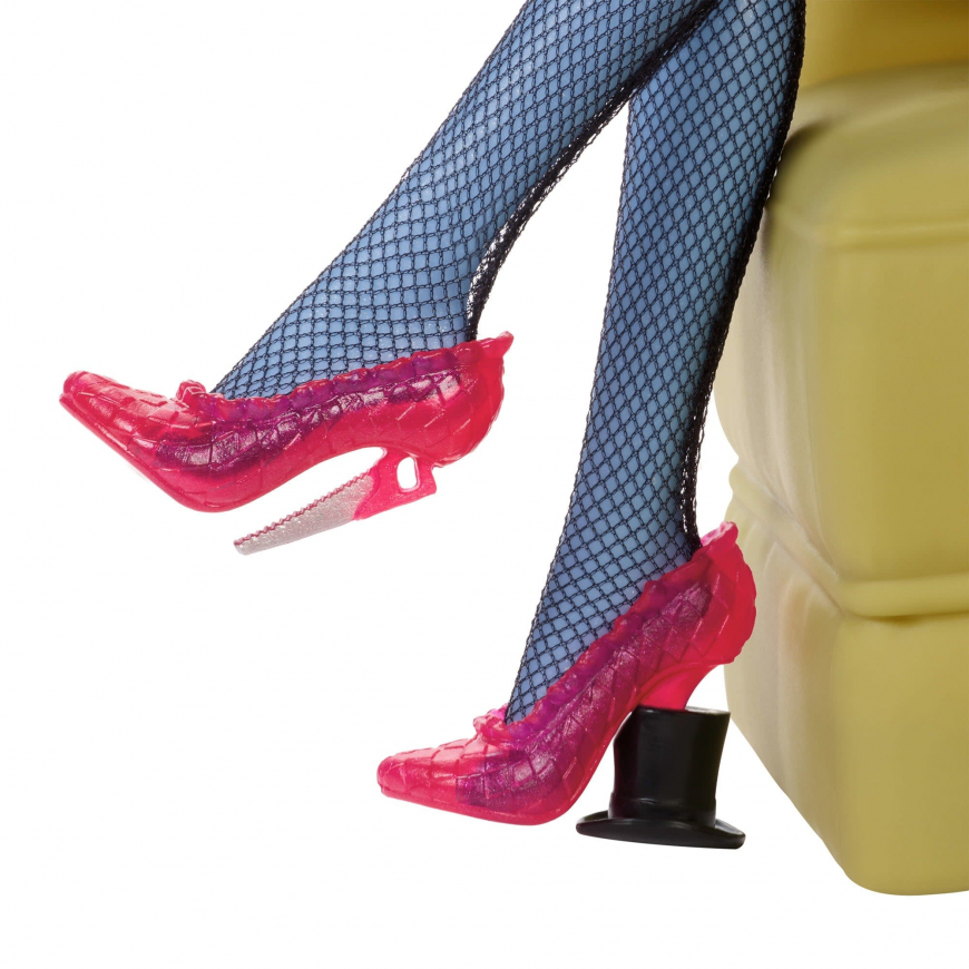 Monster High Beetlejuice Waiting Room Miss Argentina and Magician's Assistant 2-pack dolls 2026