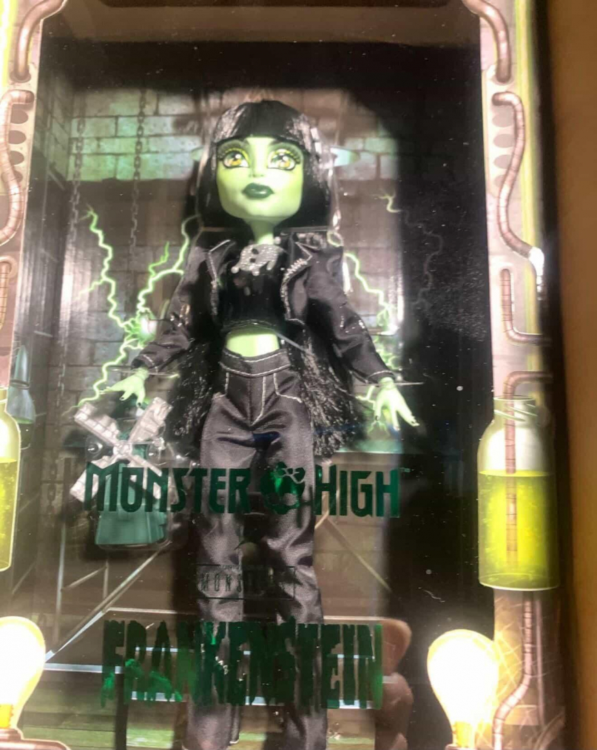 Monster High Skullector Universal Monsters Frankenstein doll 2026