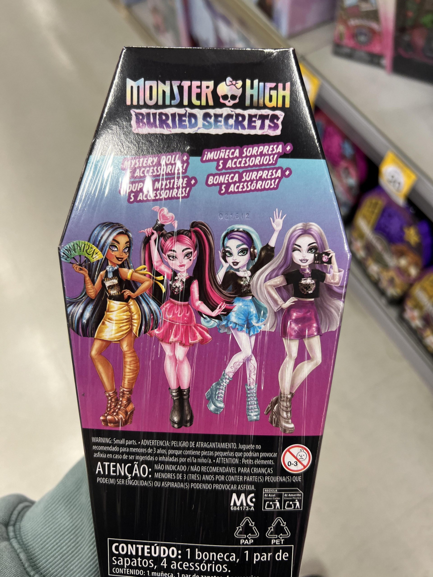 Monster High Buried Secrets 5 Concert Lurks Twyla Boogeyman doll