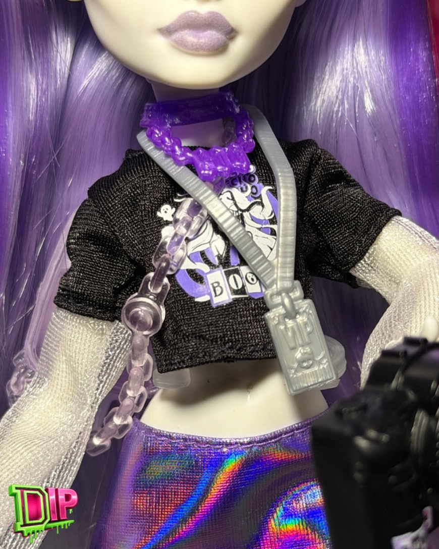Monster High Buried Secrets 5 Concert Lurks Spectra doll in real life photos