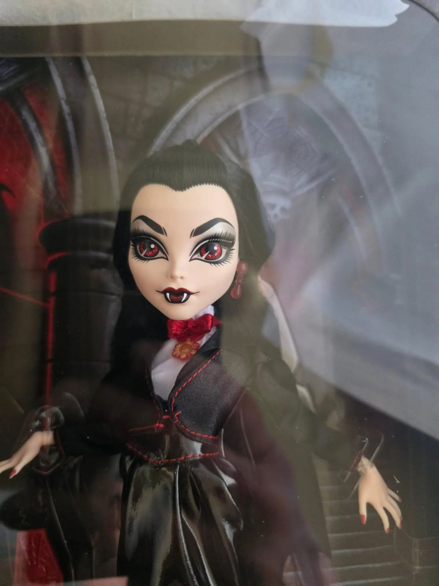 Monster High Universal Monsters Dracula doll