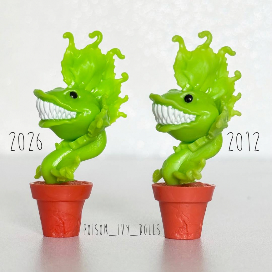 Comparison of the Venus reproduction doll with the first release