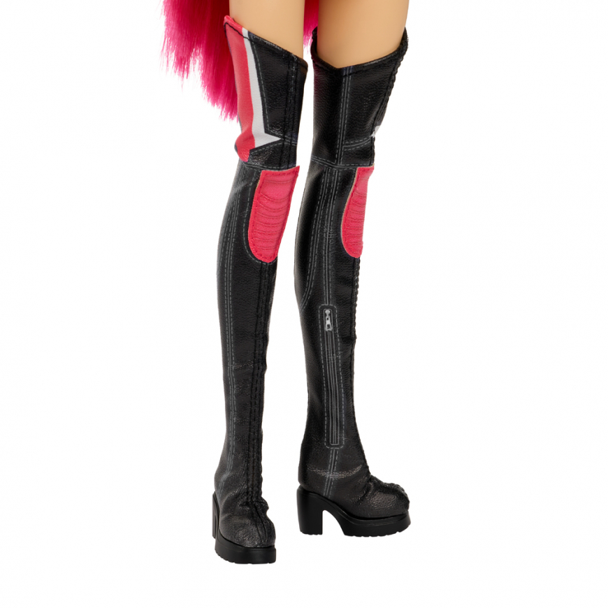 Mattel KPop Demon Hunters HUNTR/X Mira Fashion Doll