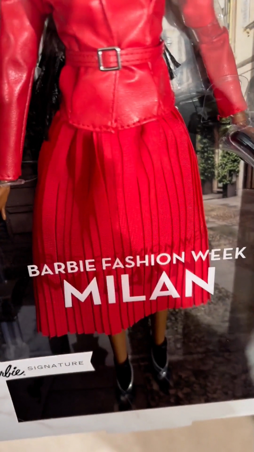 Barbie BarbieStyle Fashion Week Milan doll irl