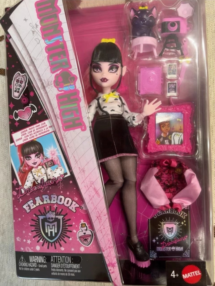 Fearbook Draculaura doll 2026