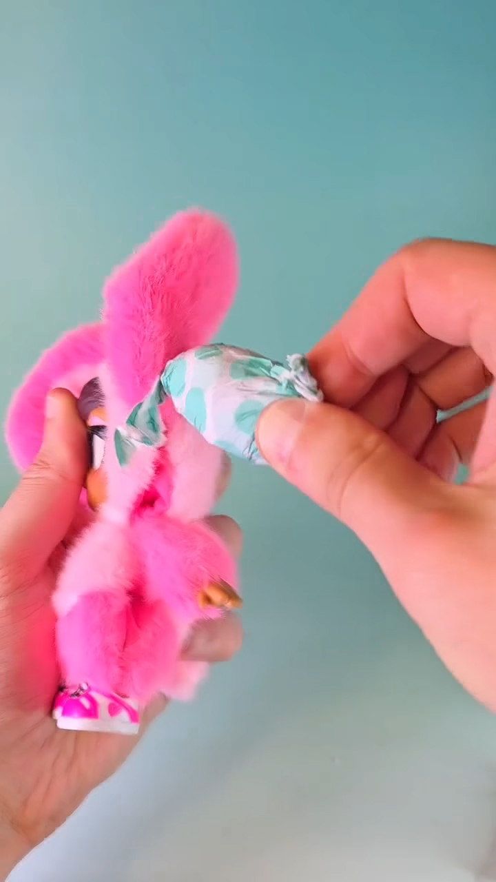 LOL Surprise Plush Surprise dolls unboxing pictures