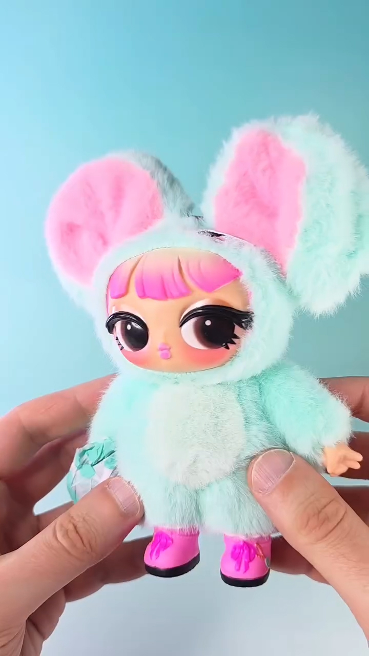LOL Surprise Plush Surprise dolls unboxing pictures