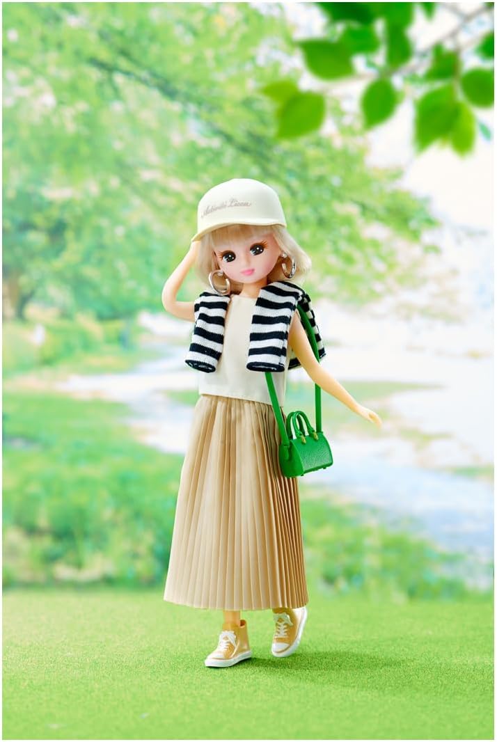 Takara Tomy Licca-chan LD-14 Park Prelude Dress Up doll