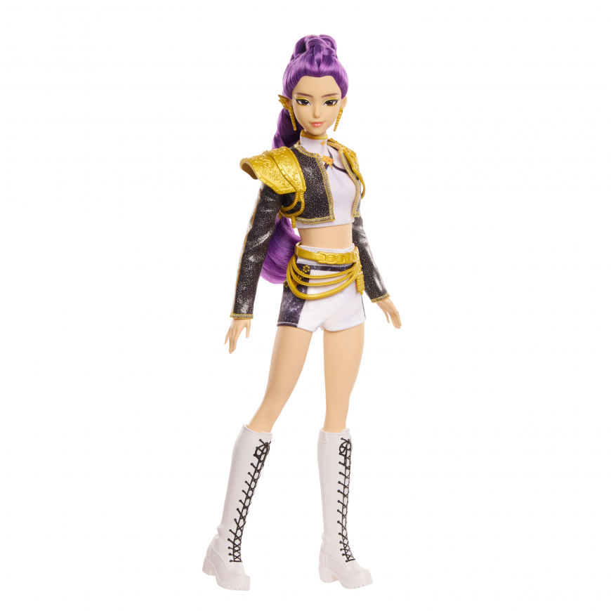 KPop Demon Hunters Huntrix Golden singing Rumi doll