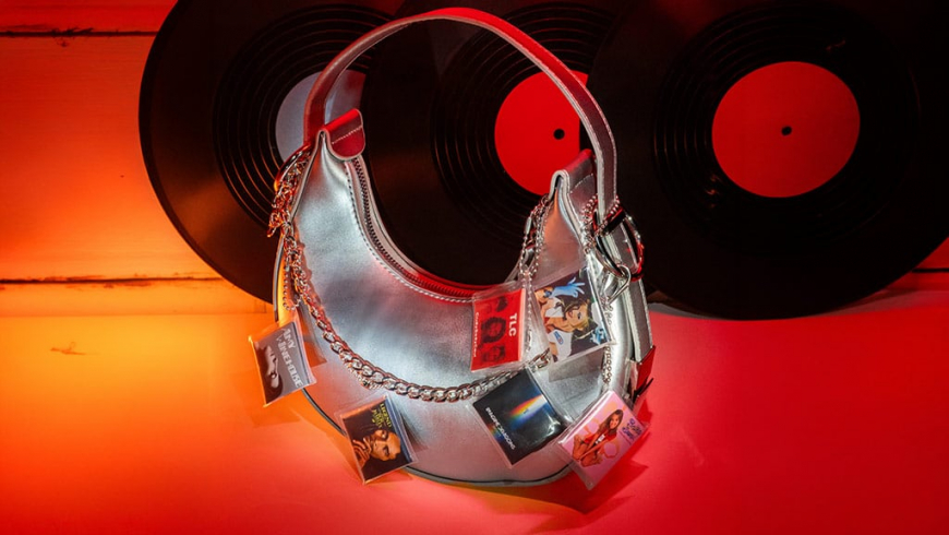 Miniverse Real Music - fully playable mini vinyl records and a working miniature turntable