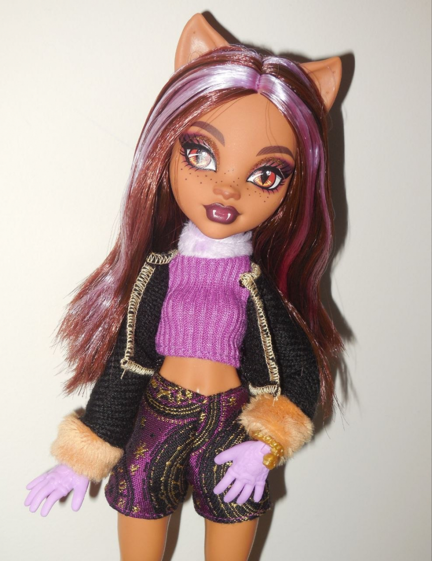 Monster High Skulltimate Secrets Destination Cabin Slay-cation Clawdeen Wolf doll irl detailed photos
