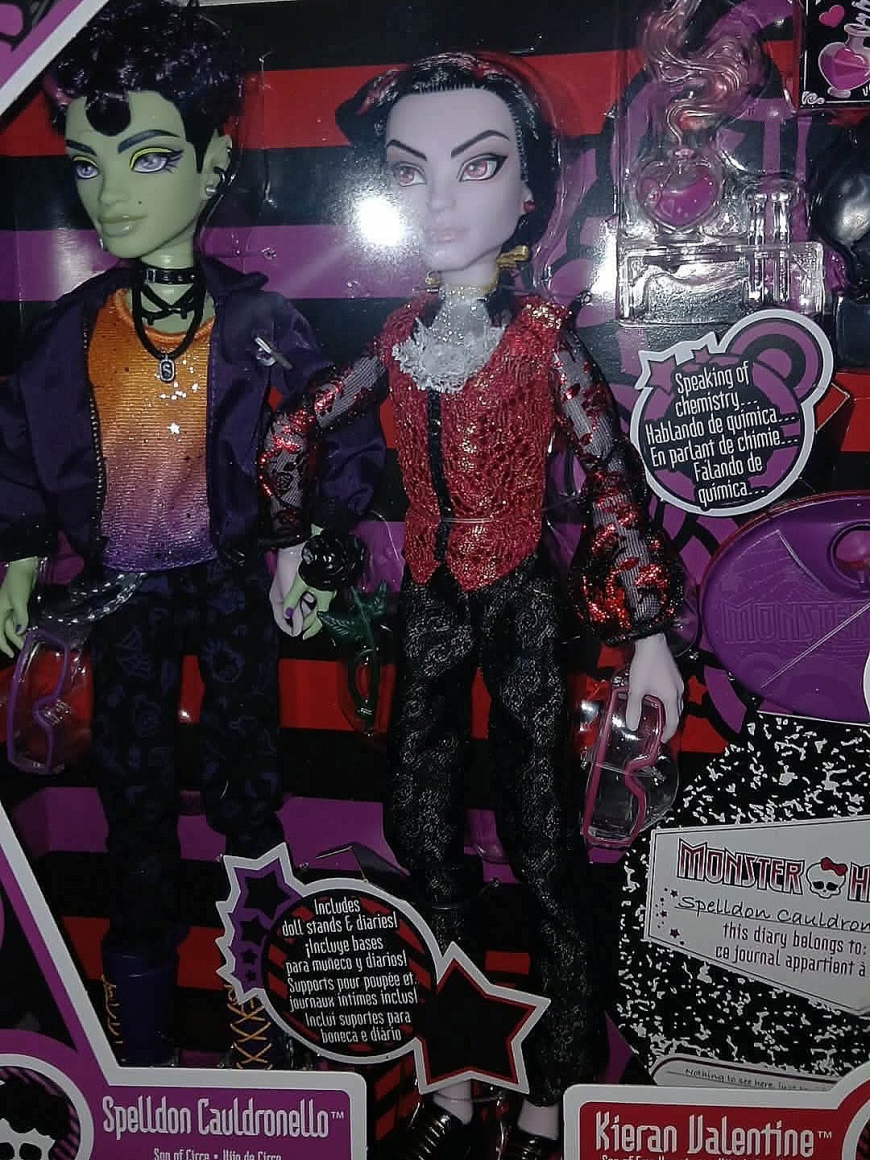 Monster High Skullector Pride 2026 2-pack Kieran Valentine and Spelldon Cauldronello dolls first look