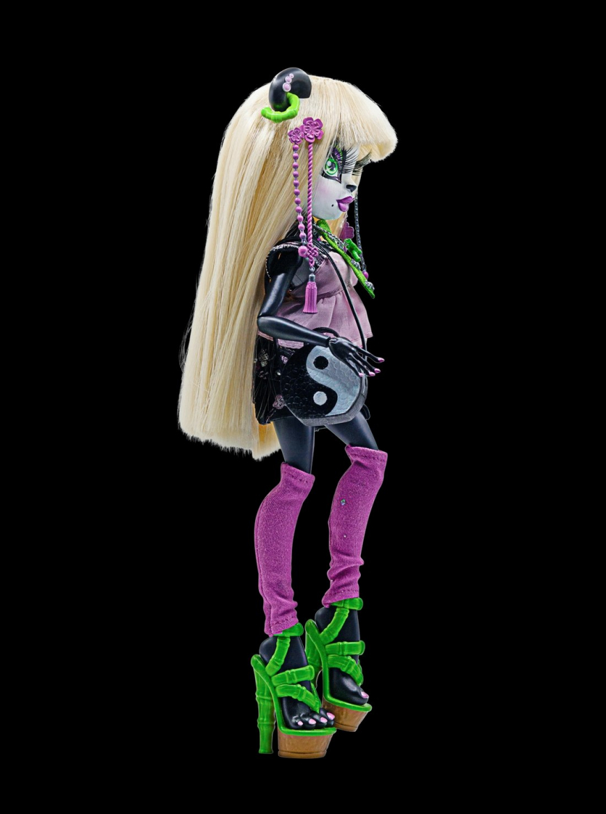 Wild Childz Ping deluxe doll