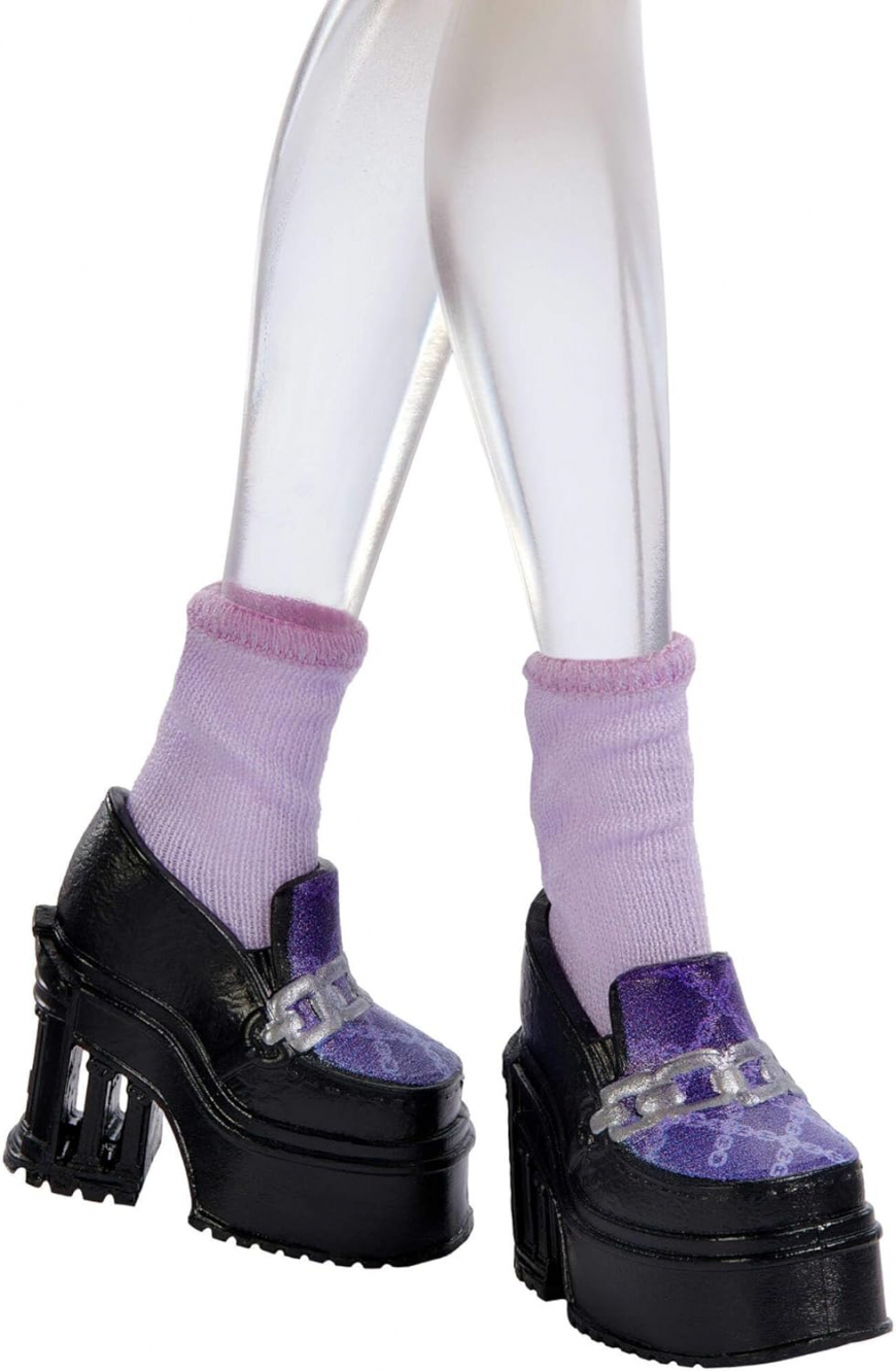 Monster High Self-Scare Secrets Spectra Vondergeist Doll