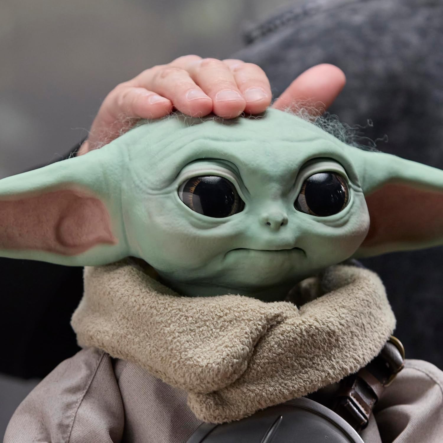 STAR WARS Ultimate Grogu 1:1 Scale Premium Animatronic 2027 from
