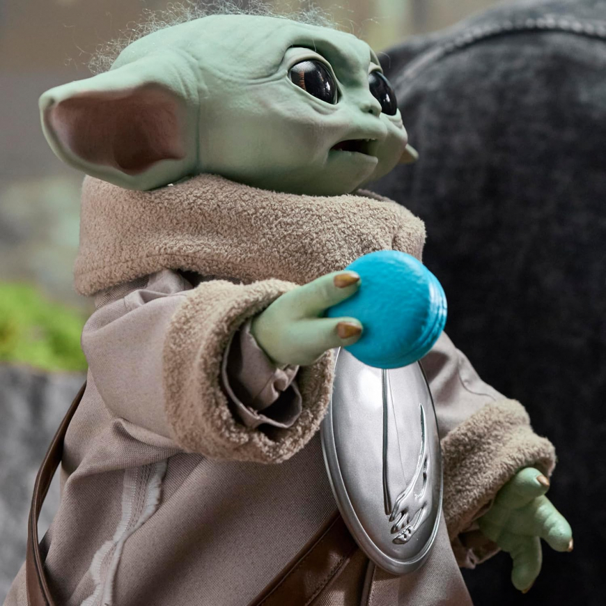 STAR WARS Ultimate Grogu 1:1 Scale Premium Animatronic 2027 from Hasbro