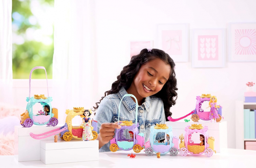 Disney Princess Cariage Reveal dolls