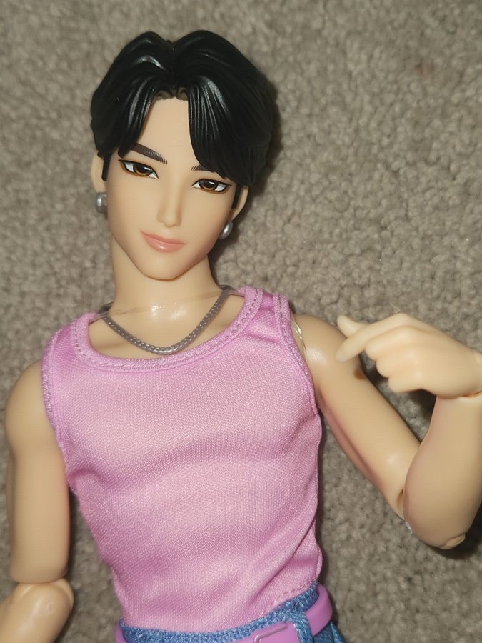 KPop Demon Hunters Core Huntrix Rumi, Mira, Zoey and Jinu fashion dolls from Mattel in real life photos