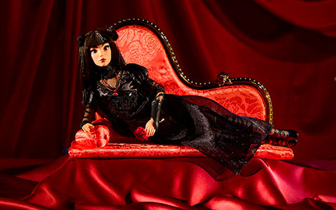 Disney Limited Edition Haunted Mansion Werecat Lady doll