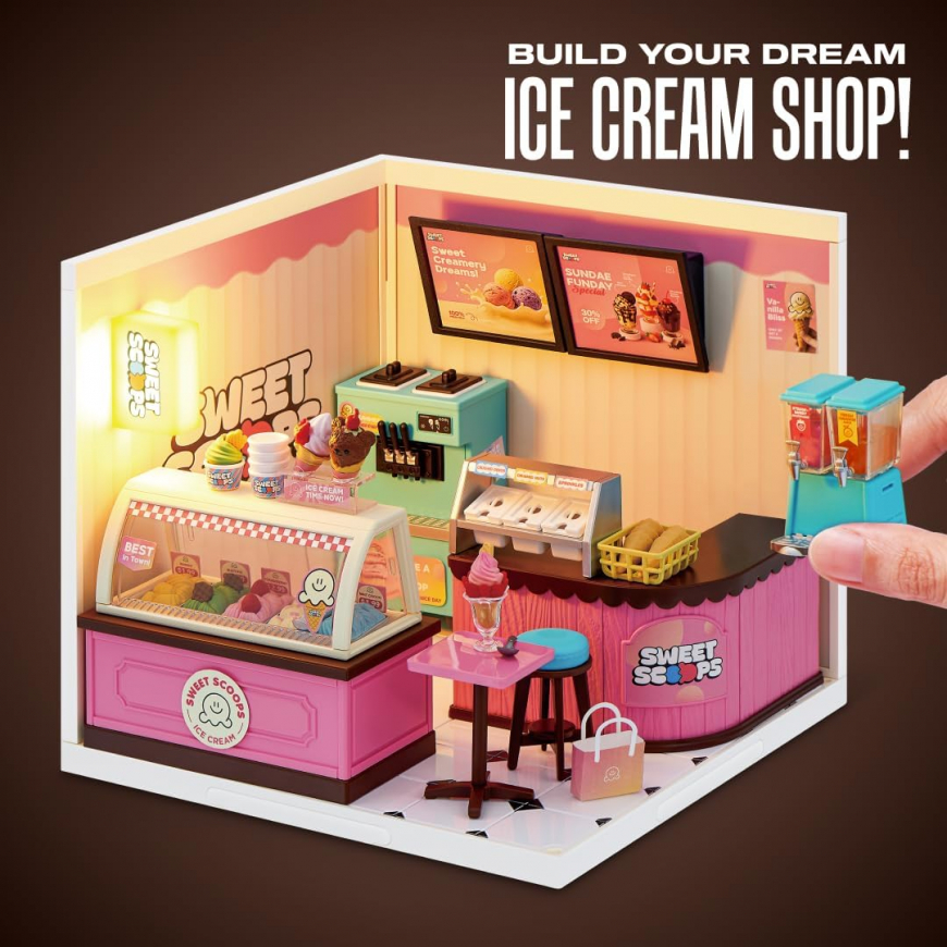 Mini Brands Mini Spaces Sweet Scoop Ice Cream Shop playset