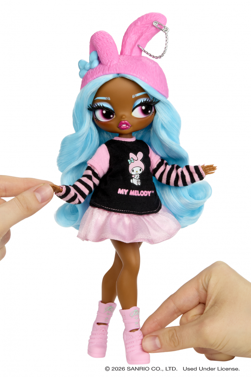 LOL OMG Loves Hello Kitty and Friends My Melody doll