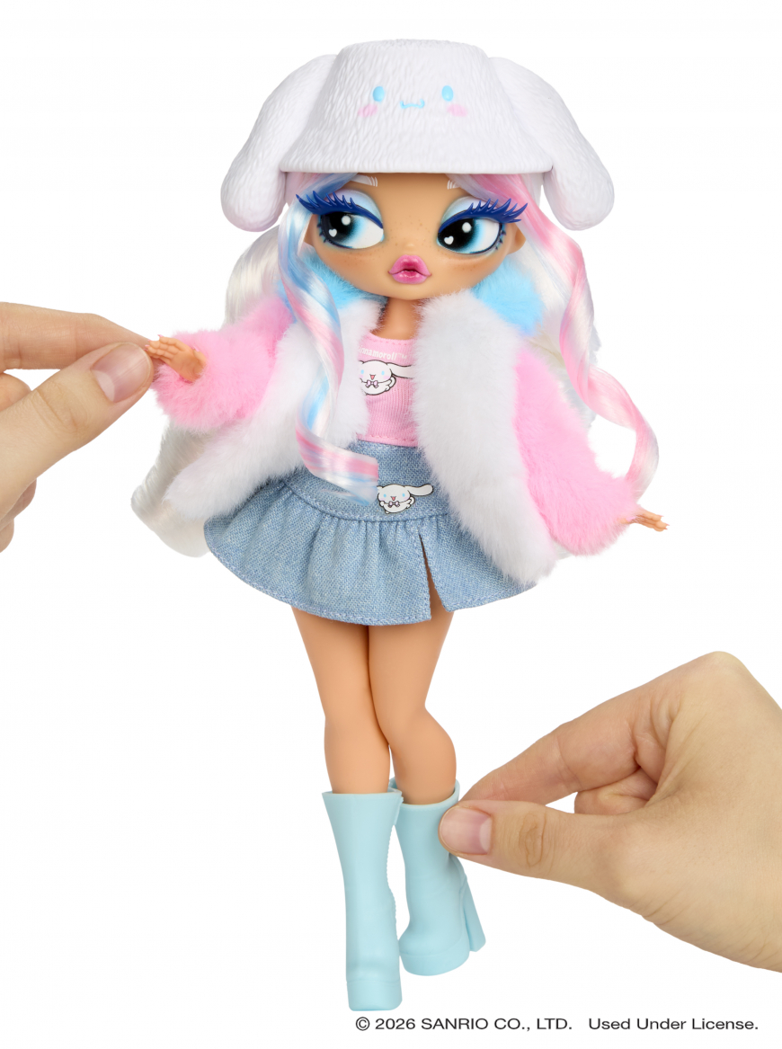 LOL OMG Loves Hello Kitty and Friends Cinnamoroll doll