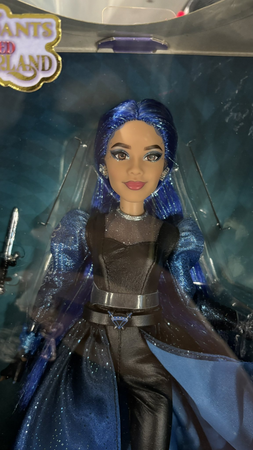 Disney Descendants Wicked Wonderland Deluxe Evil Chloe doll