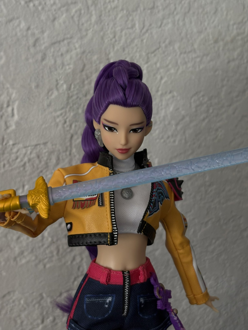KPop Demon Hunters Core Huntrix Rumi, Mira, Zoey and Jinu fashion dolls from Mattel in real life photos
