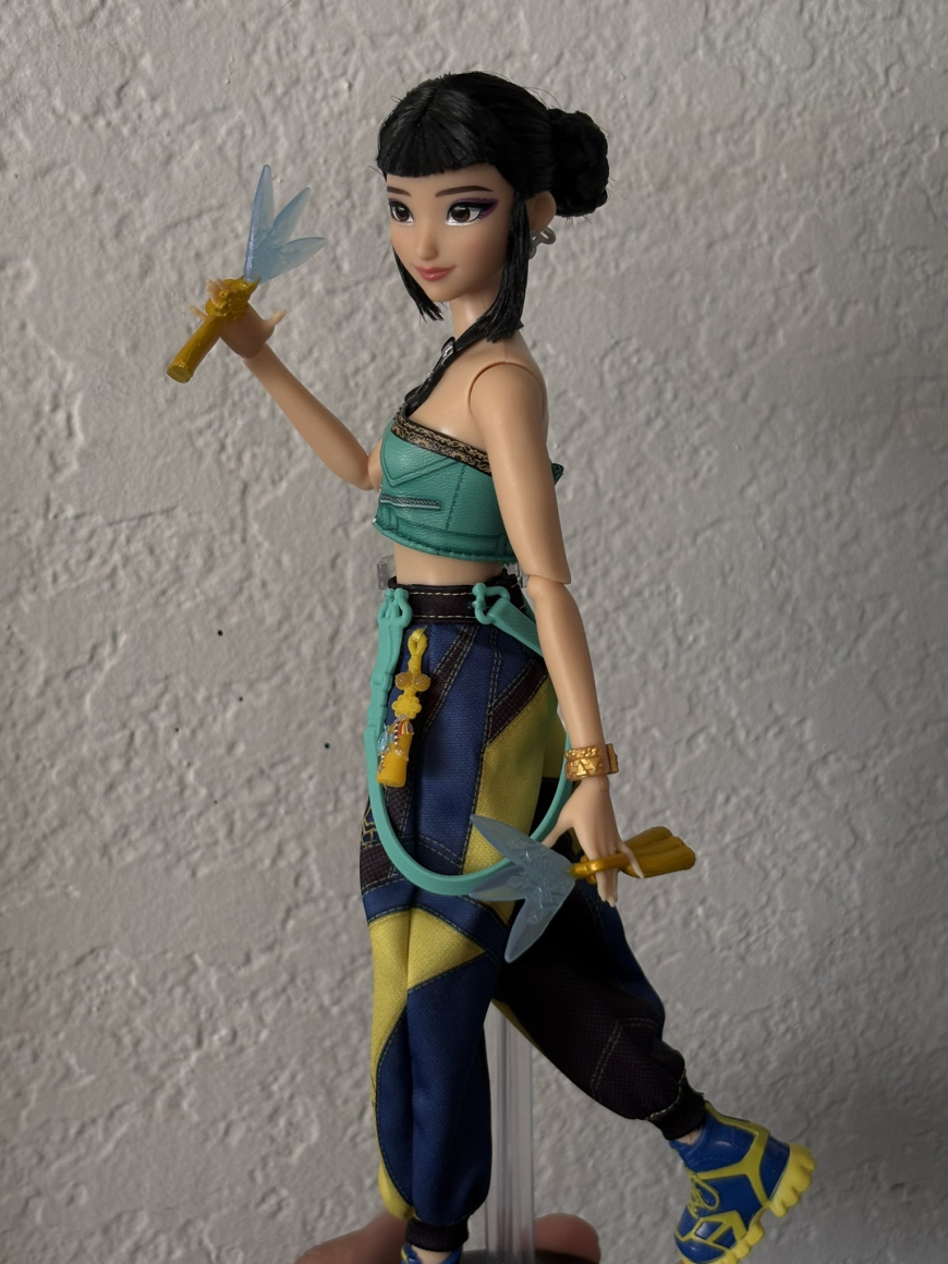 KPop Demon Hunters Core Huntrix Rumi, Mira, Zoey and Jinu fashion dolls from Mattel in real life photos