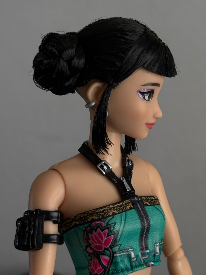 KPop Demon Hunters Core Huntrix Rumi, Mira, Zoey and Jinu fashion dolls from Mattel in real life photos