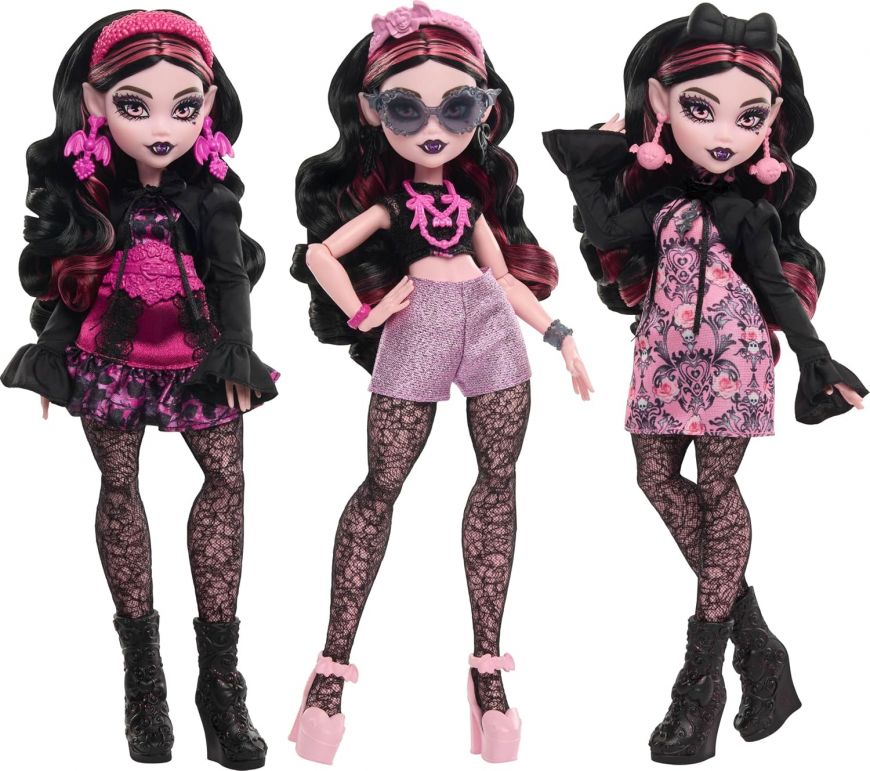 Monster High Skulltimate Secrets Ultimate Skulltimate playset with Draculaura doll