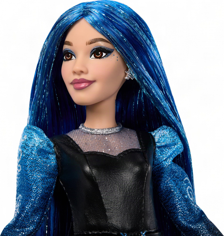 Disney Descendants Wicked Wonderland Deluxe Evil Chloe doll