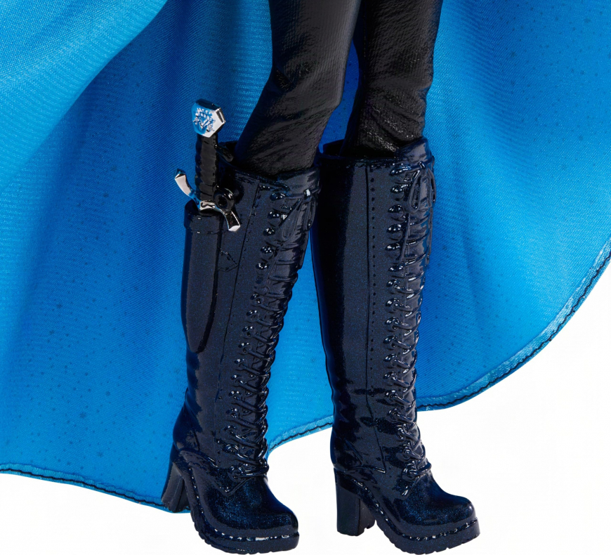 Disney Descendants Wicked Wonderland Deluxe Evil Chloe doll