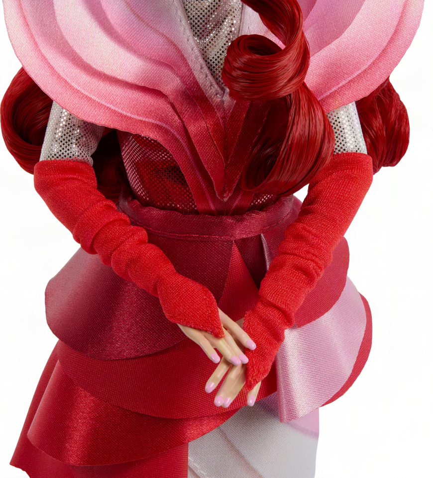 Disney Descendants Deluxe Queen of Hearts doll