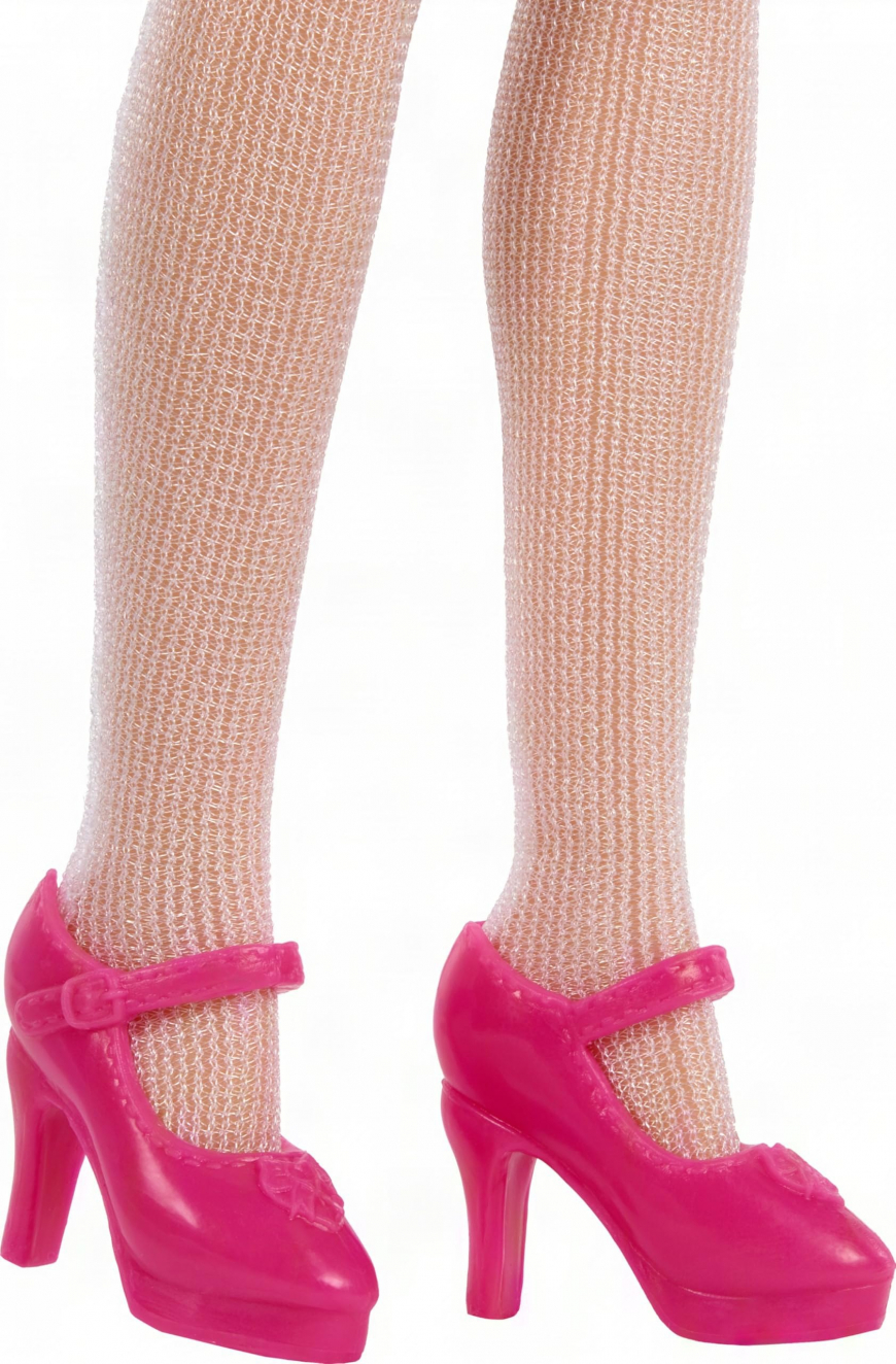 Descendants Wicked Wonderland Tea Party surprise and reveal Pink doll