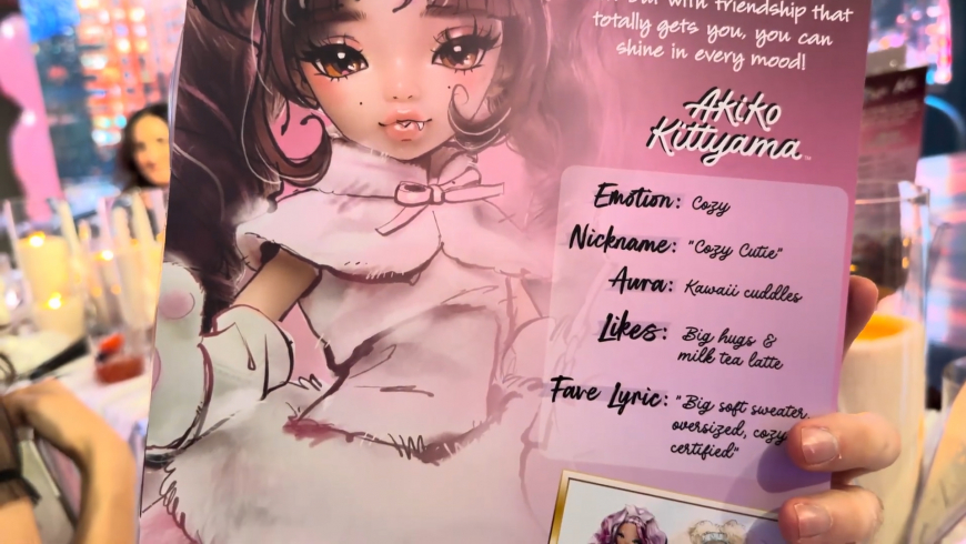Mirror Mi Akiko Kittyama Fashion Doll