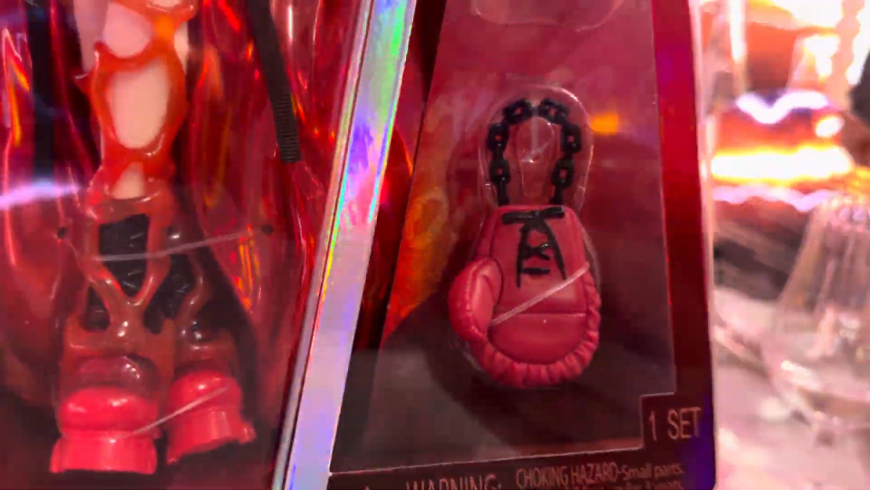 Mirror Mi Blaze Maxx Fashion Doll