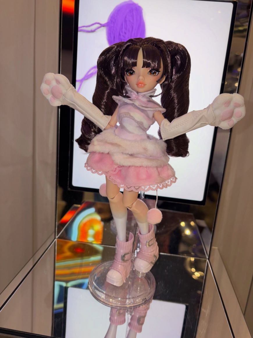 Mirror Mi Akiko Kittyama Fashion Doll
