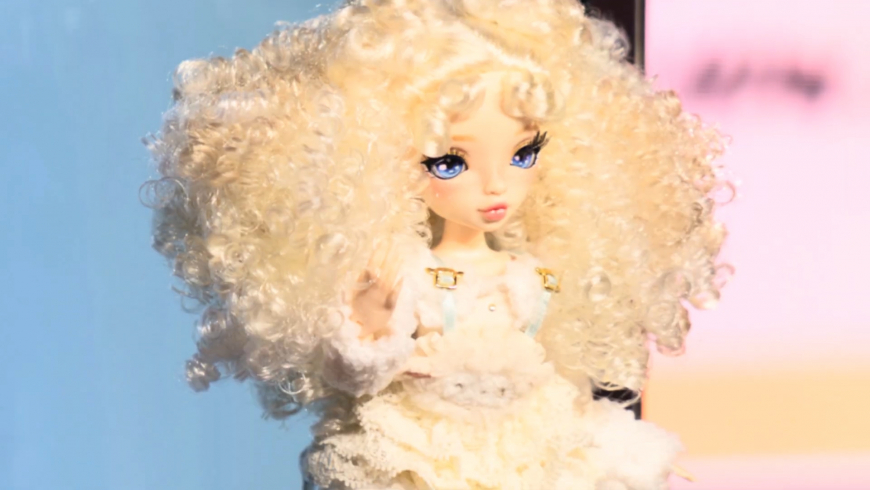 Mirror Mi Shai Meadows (Sheepish) Fashion Doll