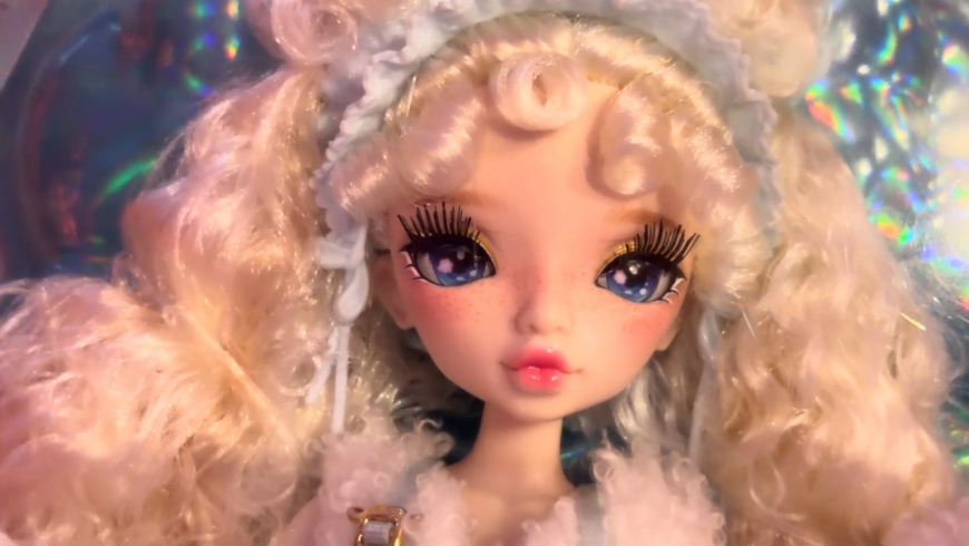 Mirror Mi Shai Meadows (Sheepish) Fashion Doll