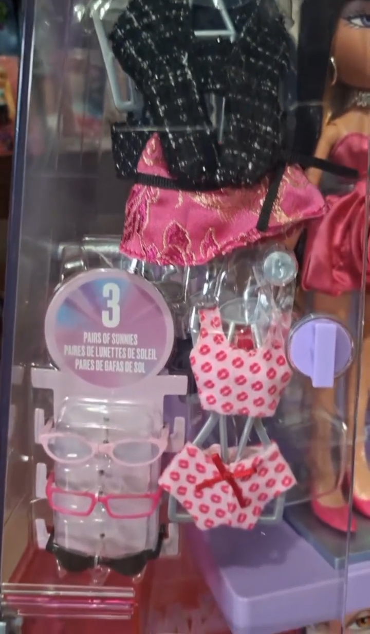 Bratz Whatz in my Closet Dana doll Playset 2026 irl