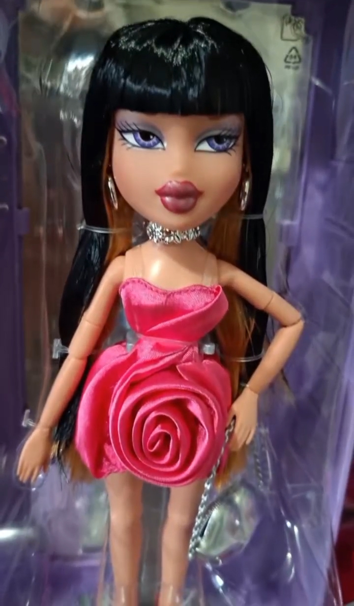 Bratz Whatz in my Closet Dana doll Playset 2026 irl