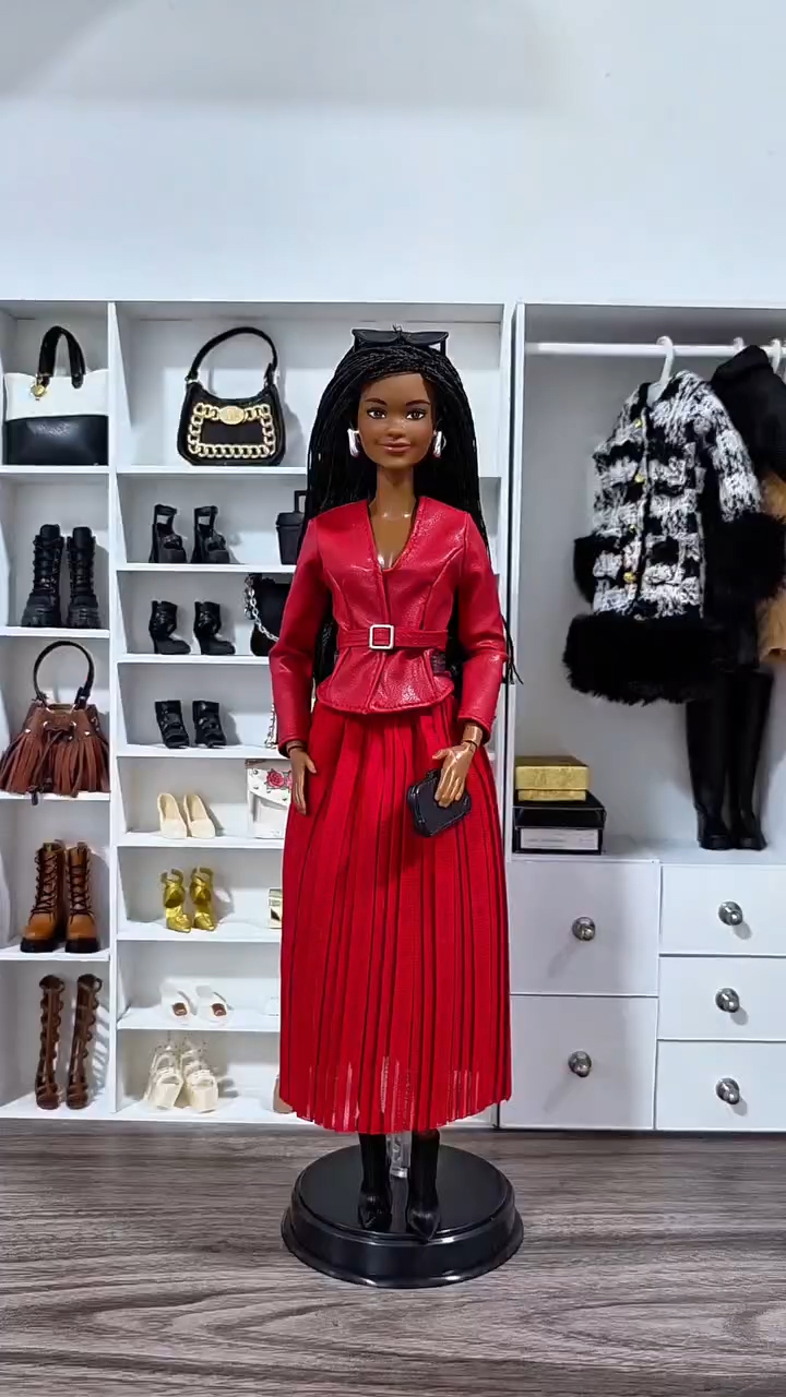 Barbie Signature BarbieStyle Fashion Week Milan doll
