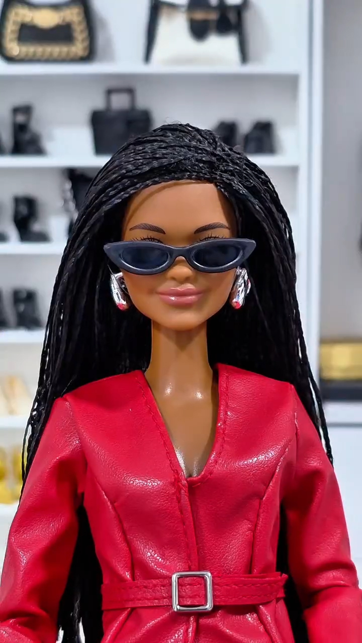Barbie Signature BarbieStyle Fashion Week Milan doll