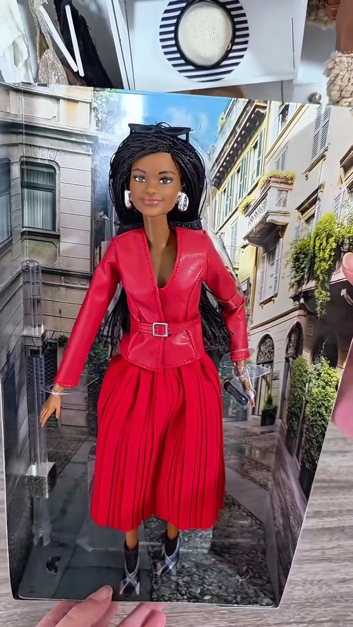 Barbie Signature BarbieStyle Fashion Week Milan doll
