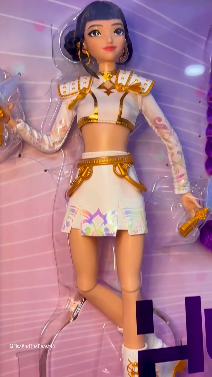 KPop Demon Hunters dolls from Mattel “What It Sounds Like”  3-pack irl photos