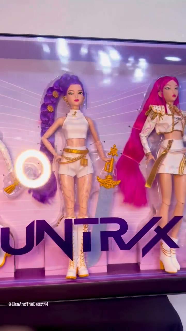 KPop Demon Hunters dolls from Mattel “What It Sounds Like”  3-pack irl photos